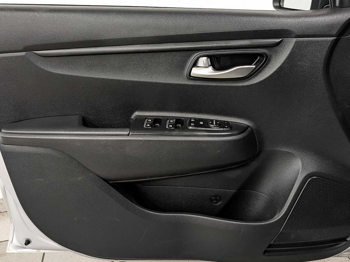 Kia Rio X-Line, 2020 - Фото №18