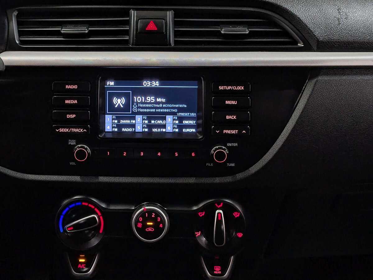 Kia Rio X-Line, 2019 - Фото №15