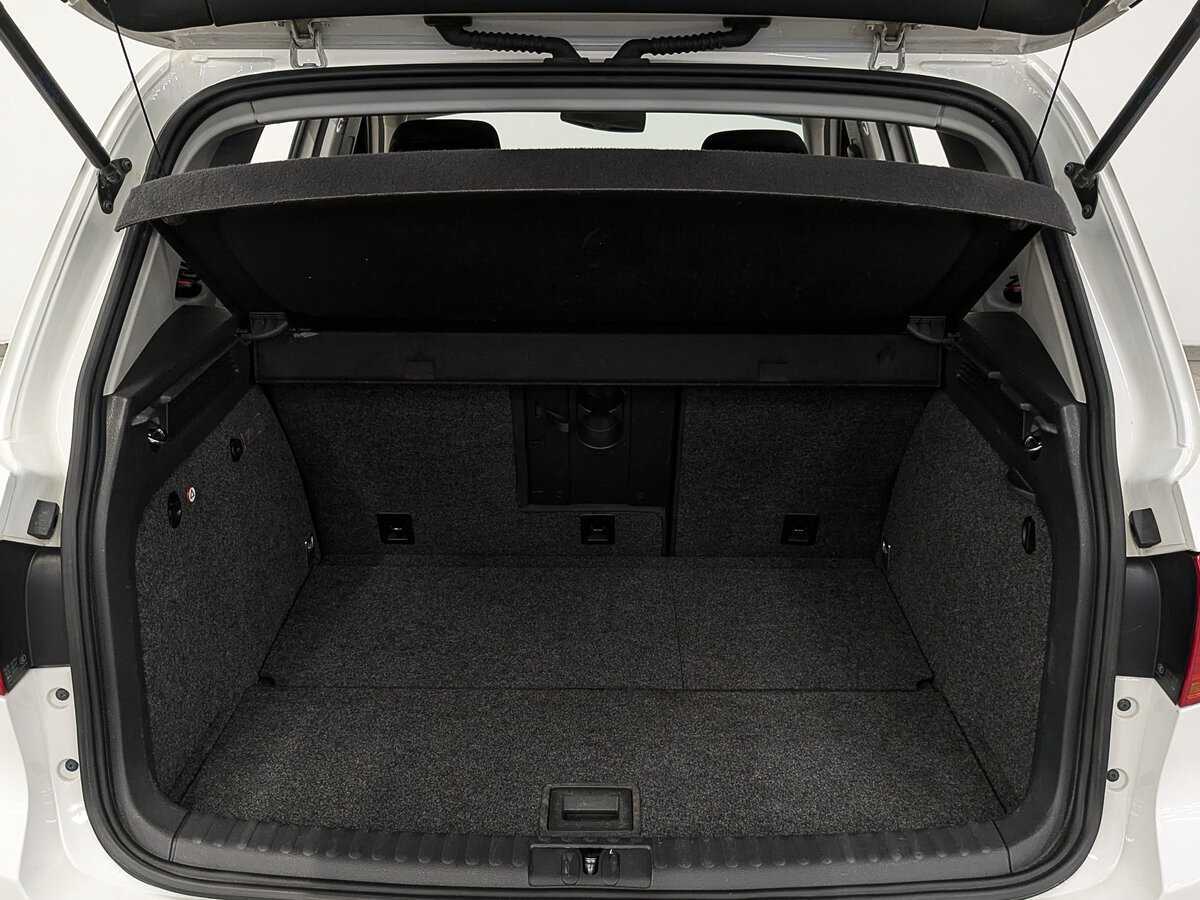 Volkswagen Tiguan, 2013 - Фото №9