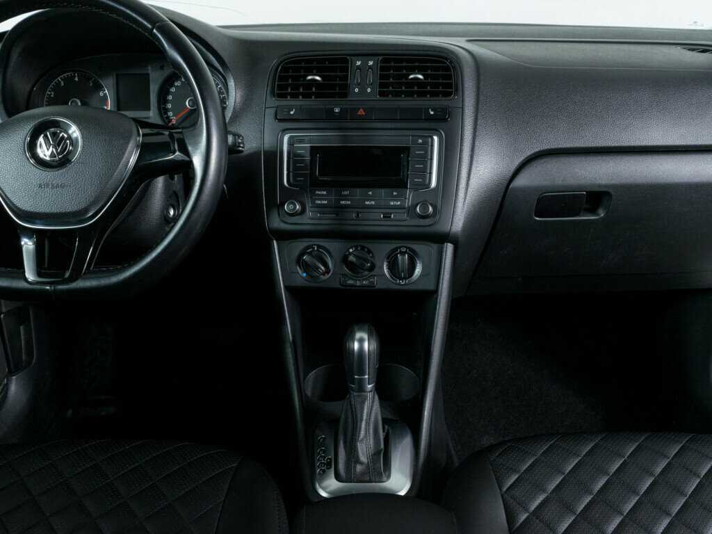Volkswagen Polo, 2016 - Фото №8
