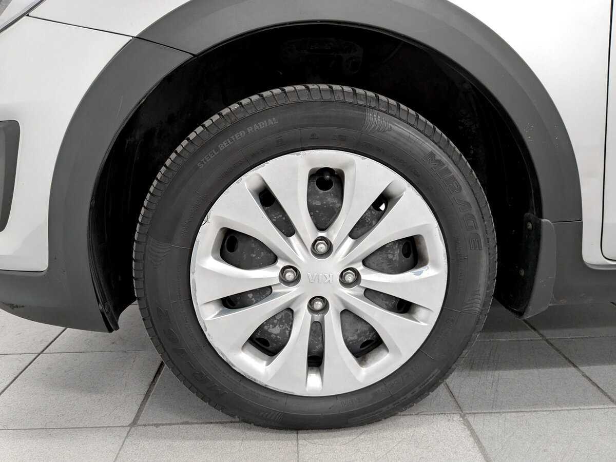 Kia Rio X-Line, 2020 - Фото №17