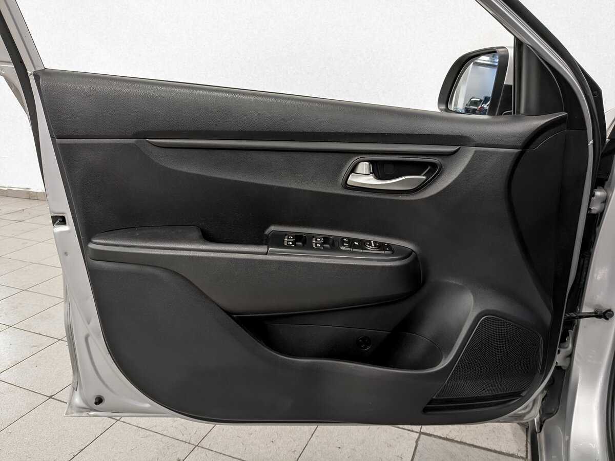 Kia Rio X-Line, 2020 - Фото №18