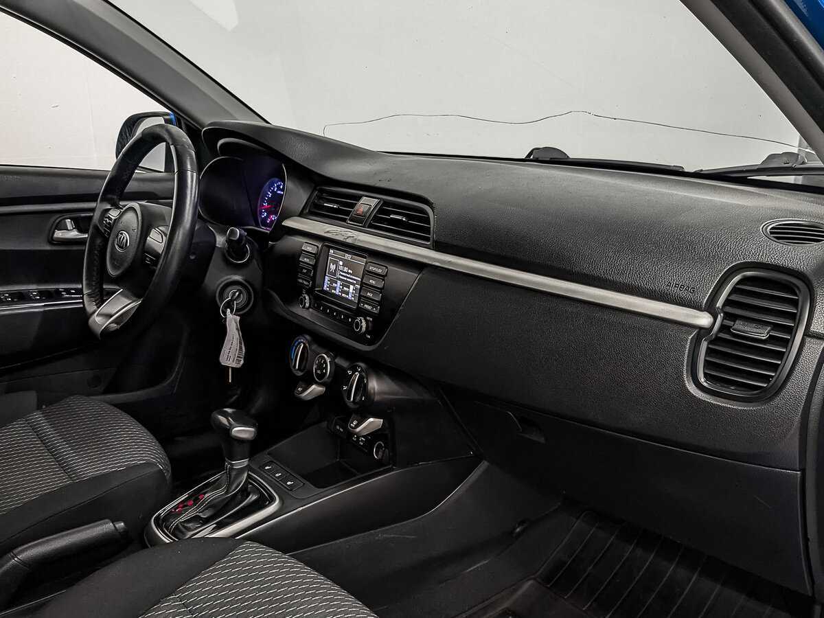 Kia Rio X-Line, 2020 - Фото №9