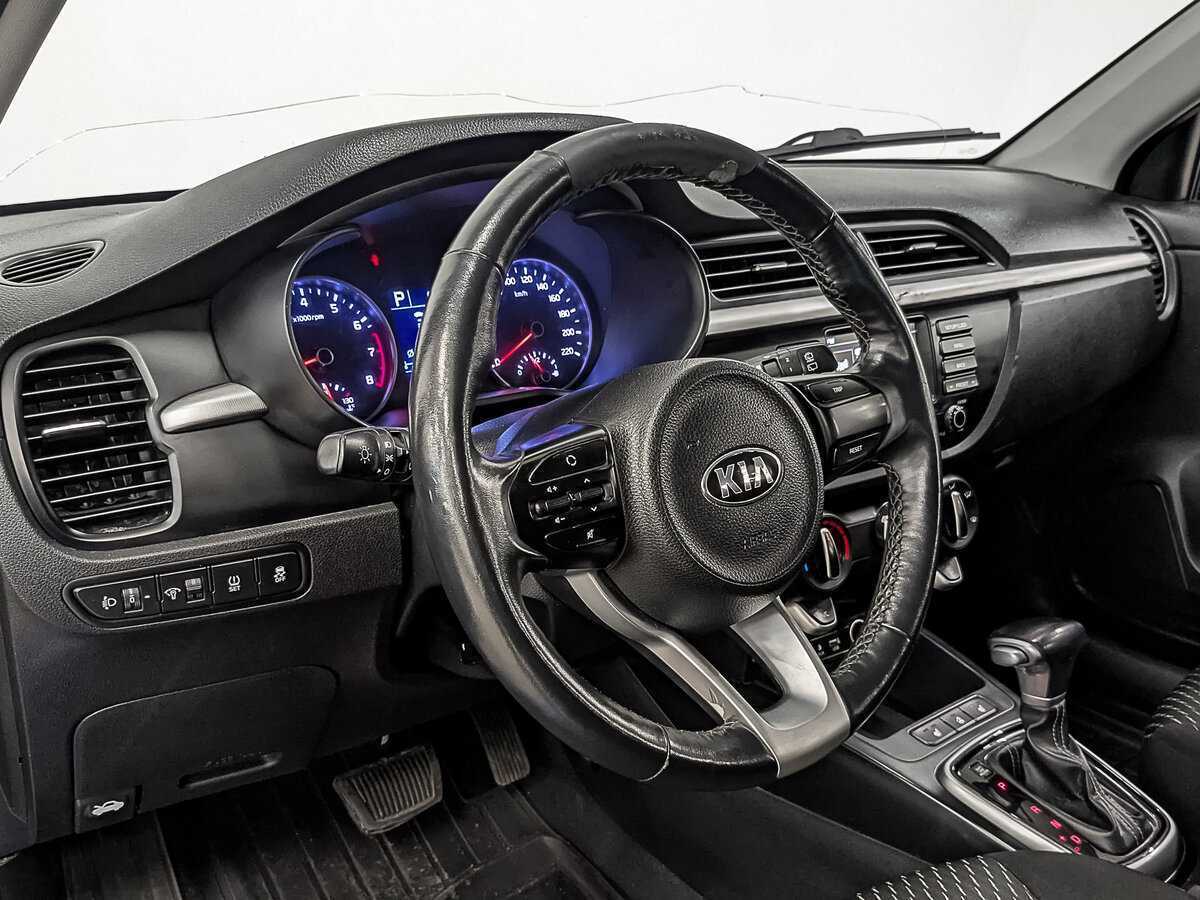 Kia Rio X-Line, 2020 - Фото №11