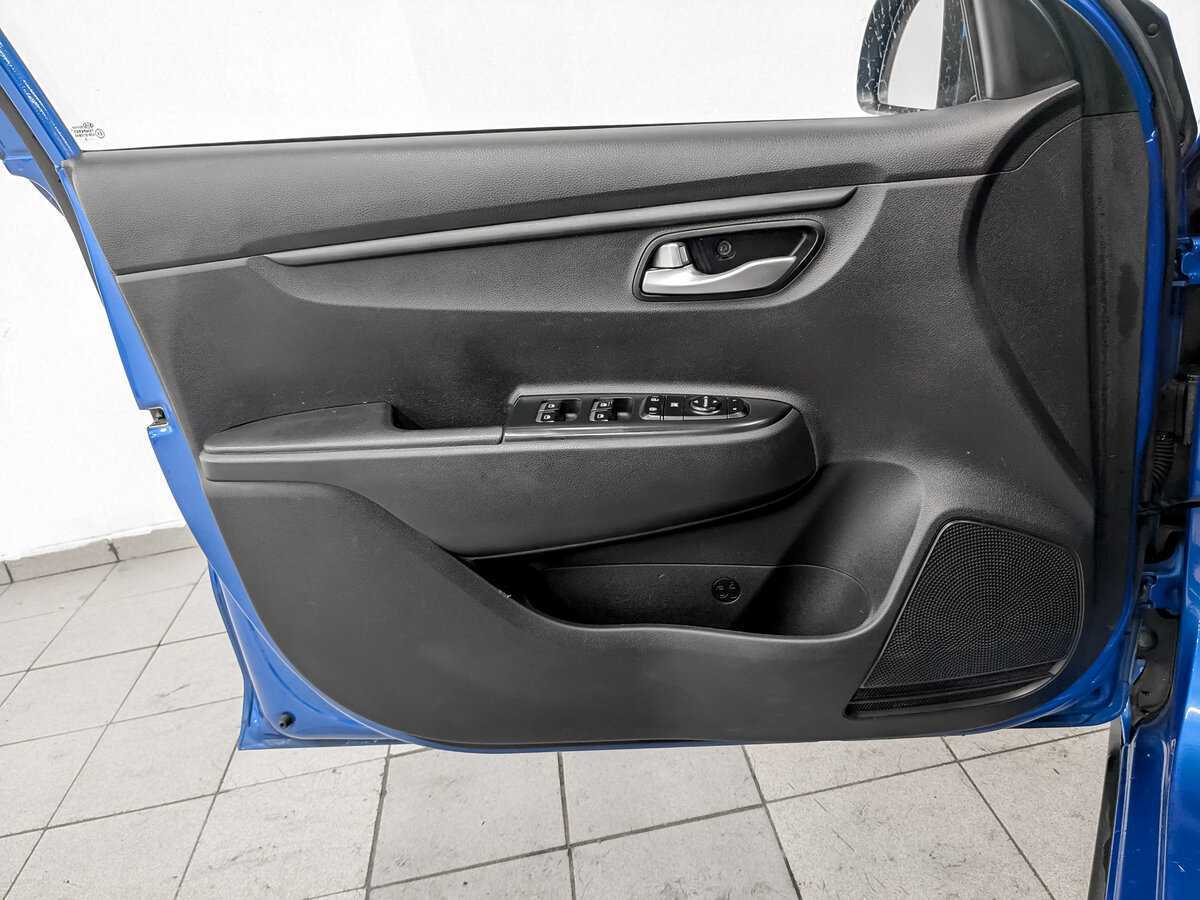 Kia Rio X-Line, 2020 - Фото №18