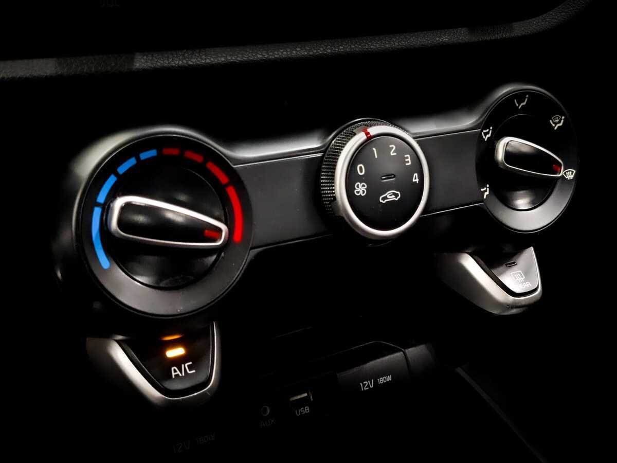 Kia Rio X-Line, 2020 - Фото №23