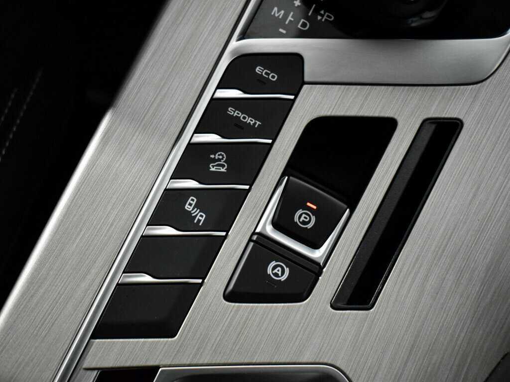 Geely Coolray, 2022 - Фото №10