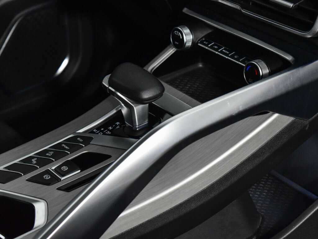 Geely Coolray, 2022 - Фото №15