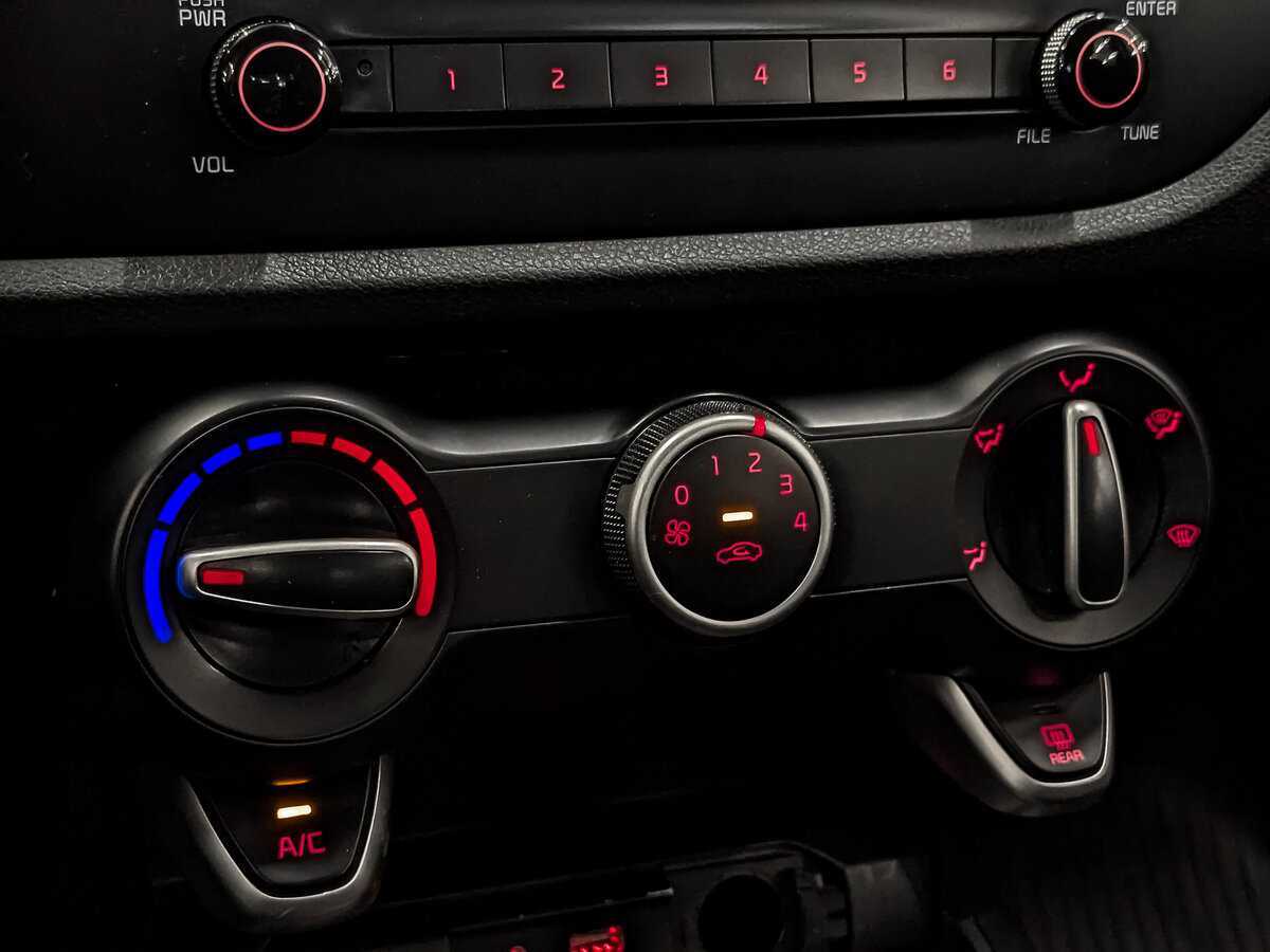 Kia Rio X-Line, 2020 - Фото №20