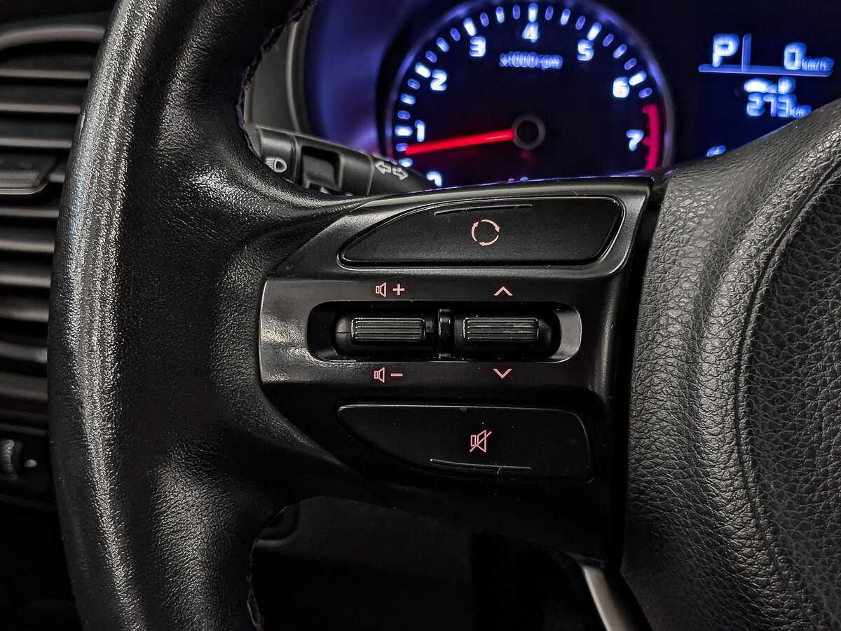 Kia Rio X-Line, 2020 - Фото №24