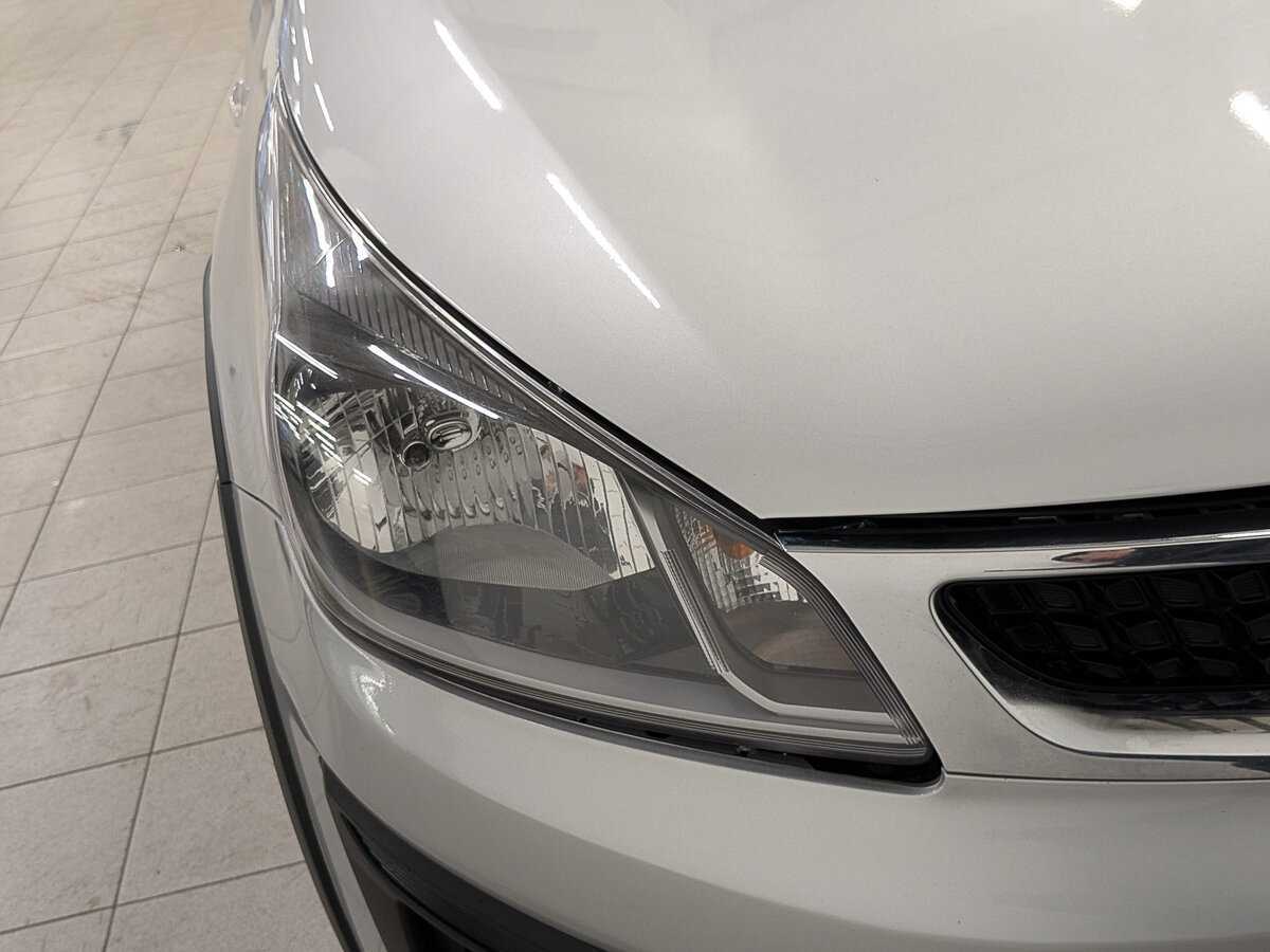 Kia Rio X-Line, 2020 - Фото №9