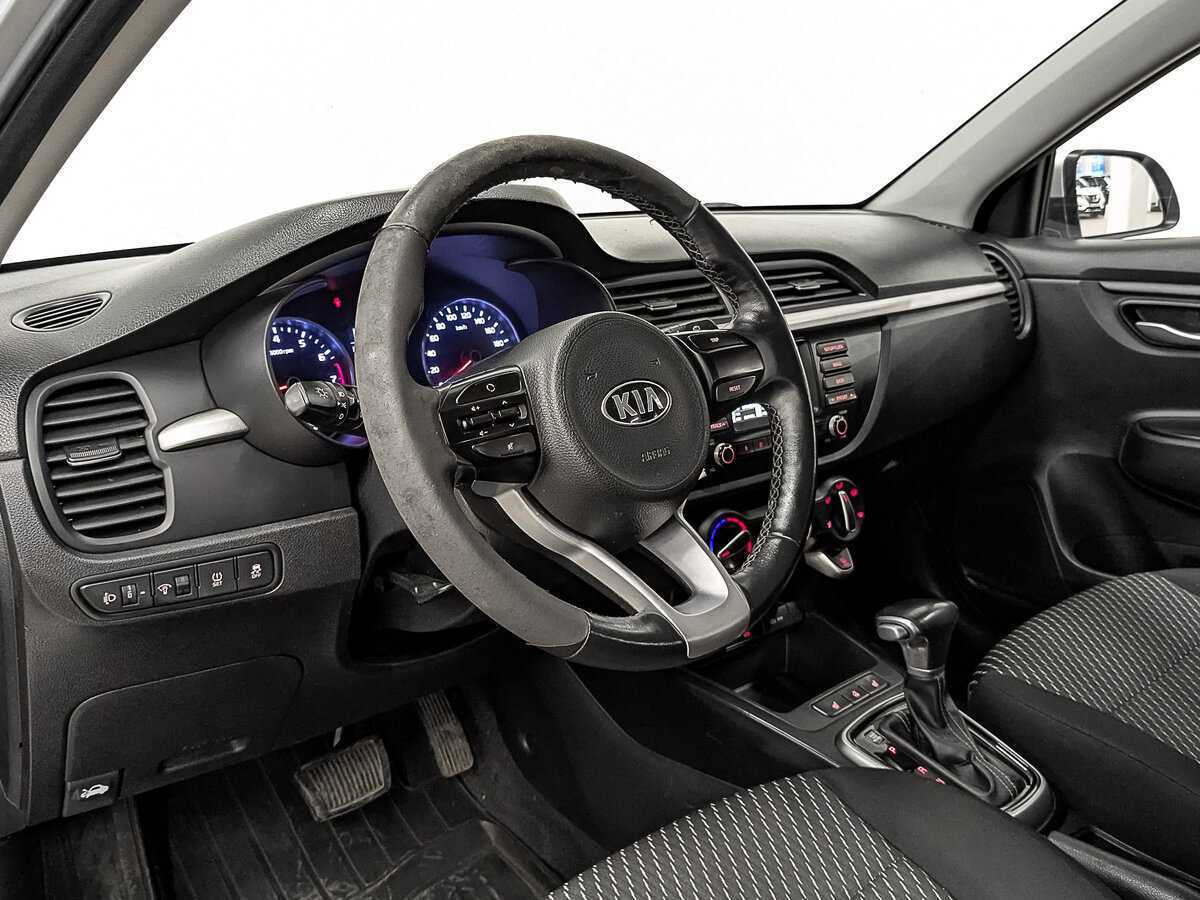 Kia Rio X-Line, 2020 - Фото №13