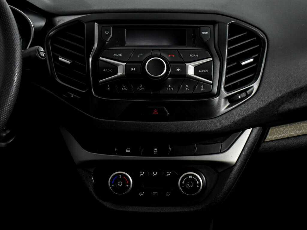 Lada (ВАЗ) Vesta, 2016 - Фото №14