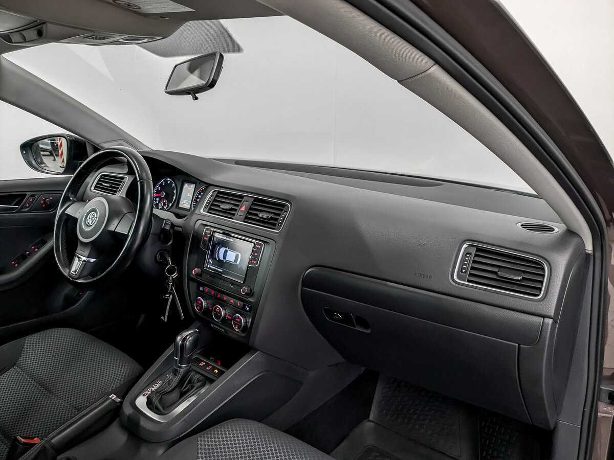 Volkswagen Jetta, 2014 - Фото №10