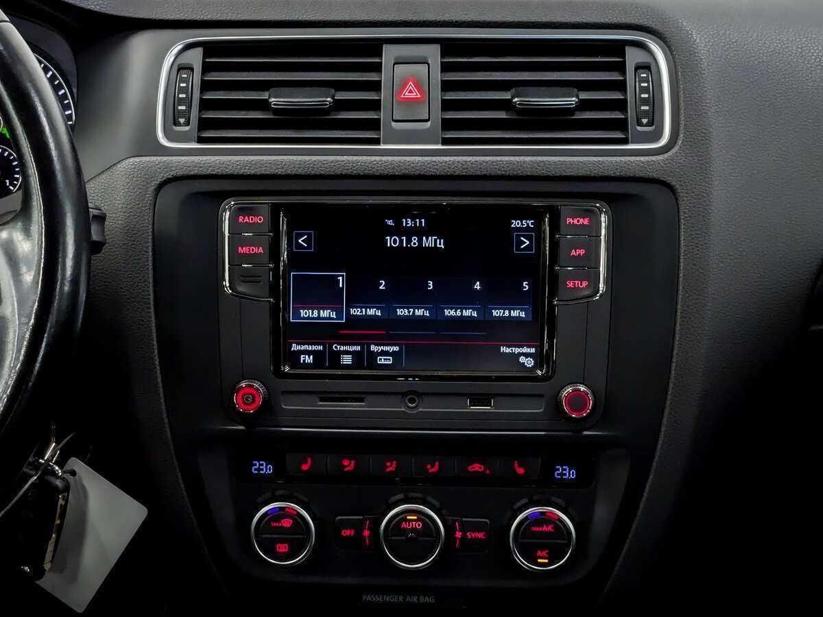 Volkswagen Jetta, 2014 - Фото №14