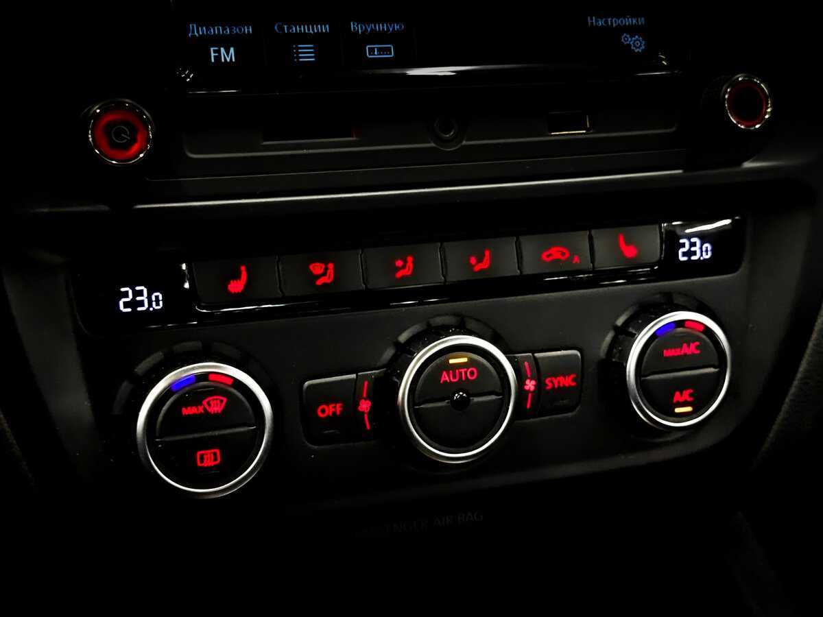 Volkswagen Jetta, 2014 - Фото №23