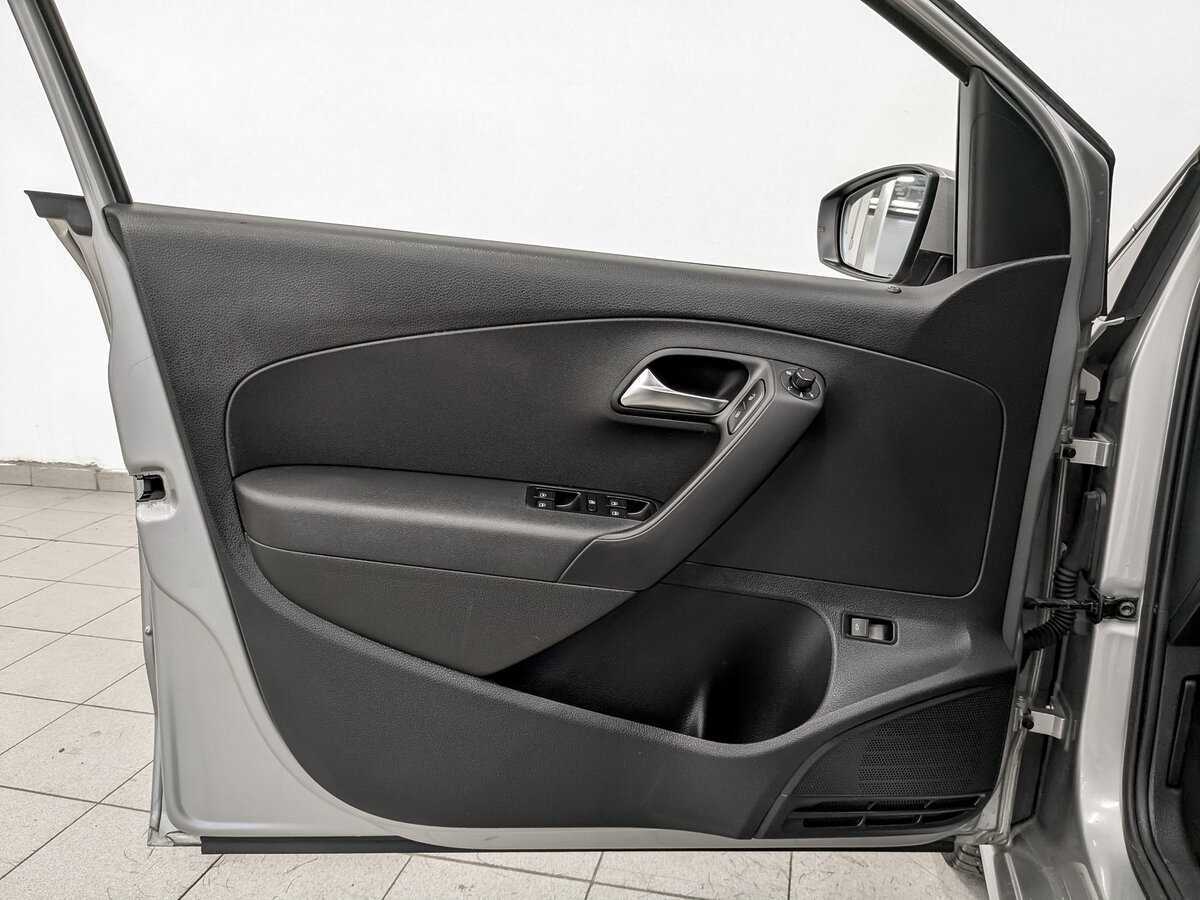 Volkswagen Polo, 2018 - Фото №18