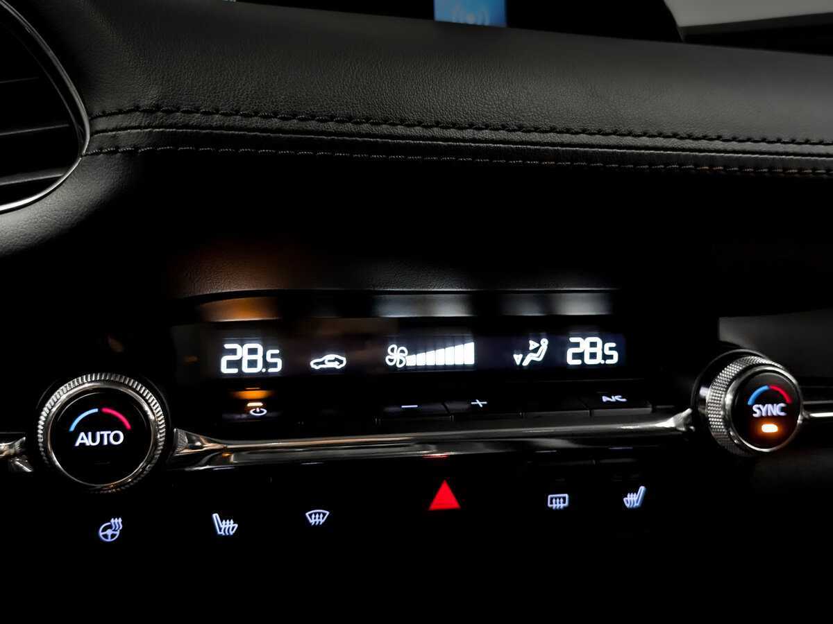 Mazda 3, 2019 - Фото №15