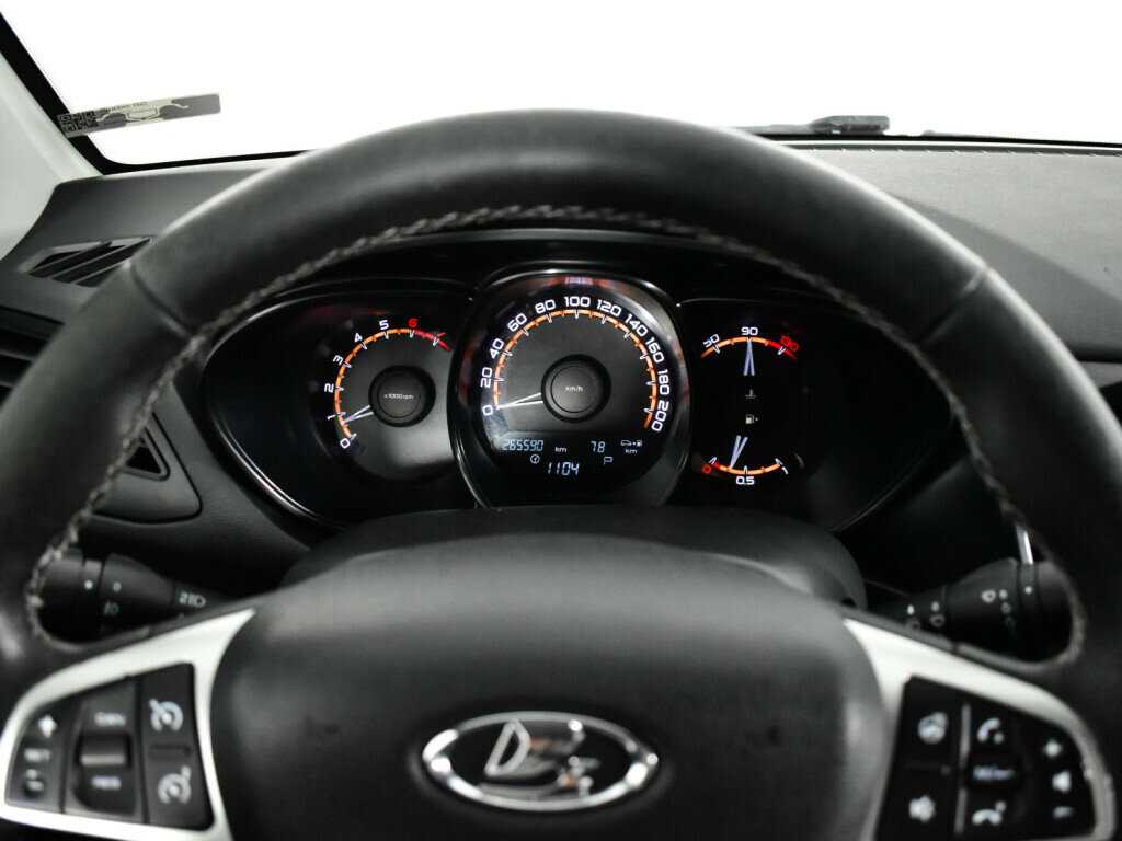 Lada (ВАЗ) Vesta, 2020 - Фото №10