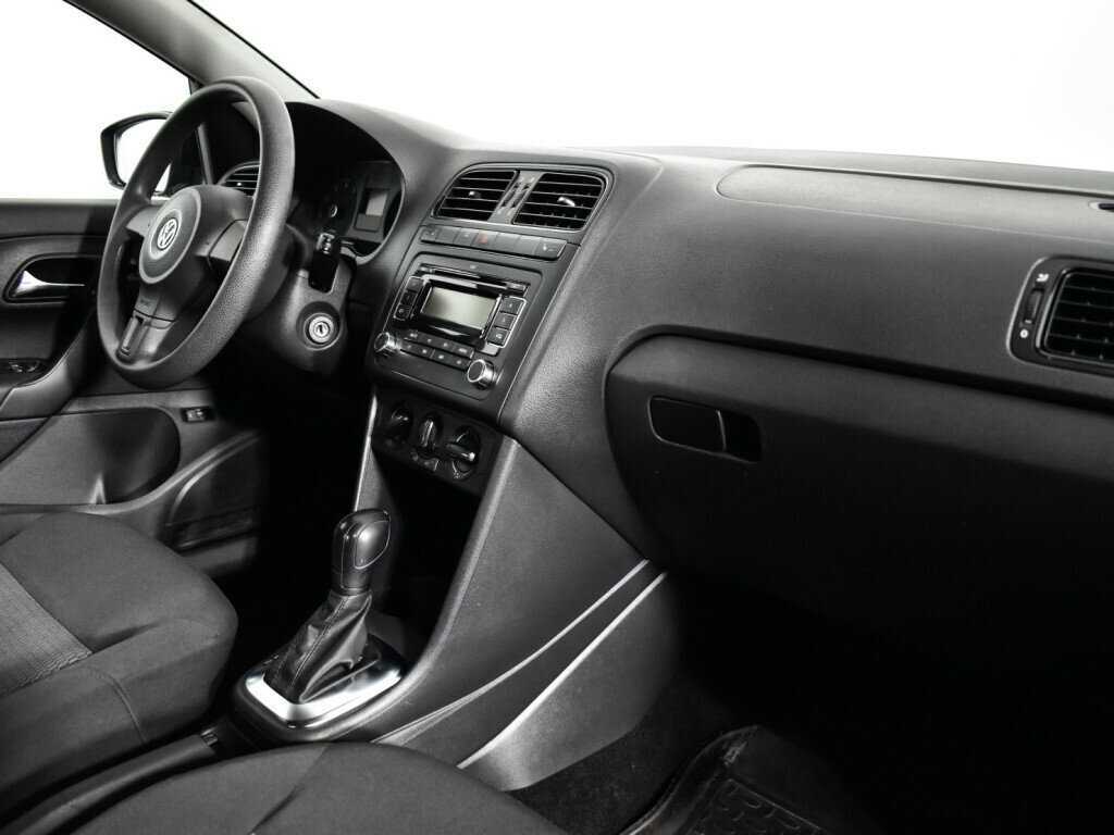 Volkswagen Polo, 2012 - Фото №8