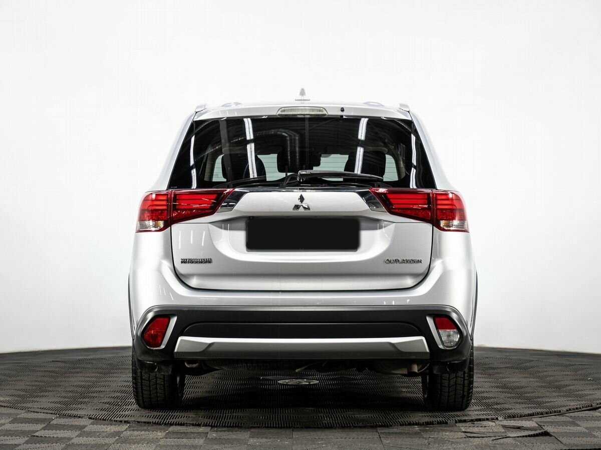 Mitsubishi Outlander, 2018 - Фото №4