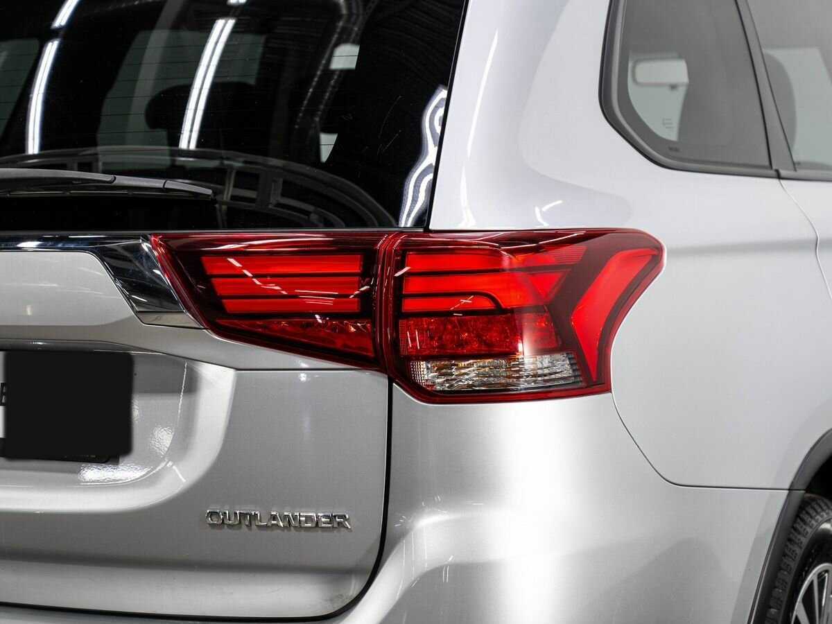 Mitsubishi Outlander, 2018 - Фото №6