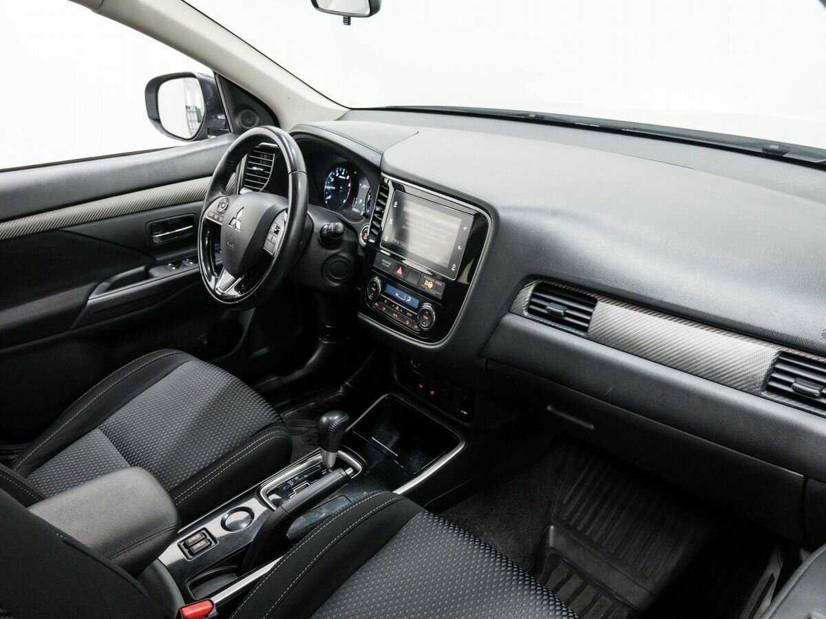 Mitsubishi Outlander, 2018 - Фото №7
