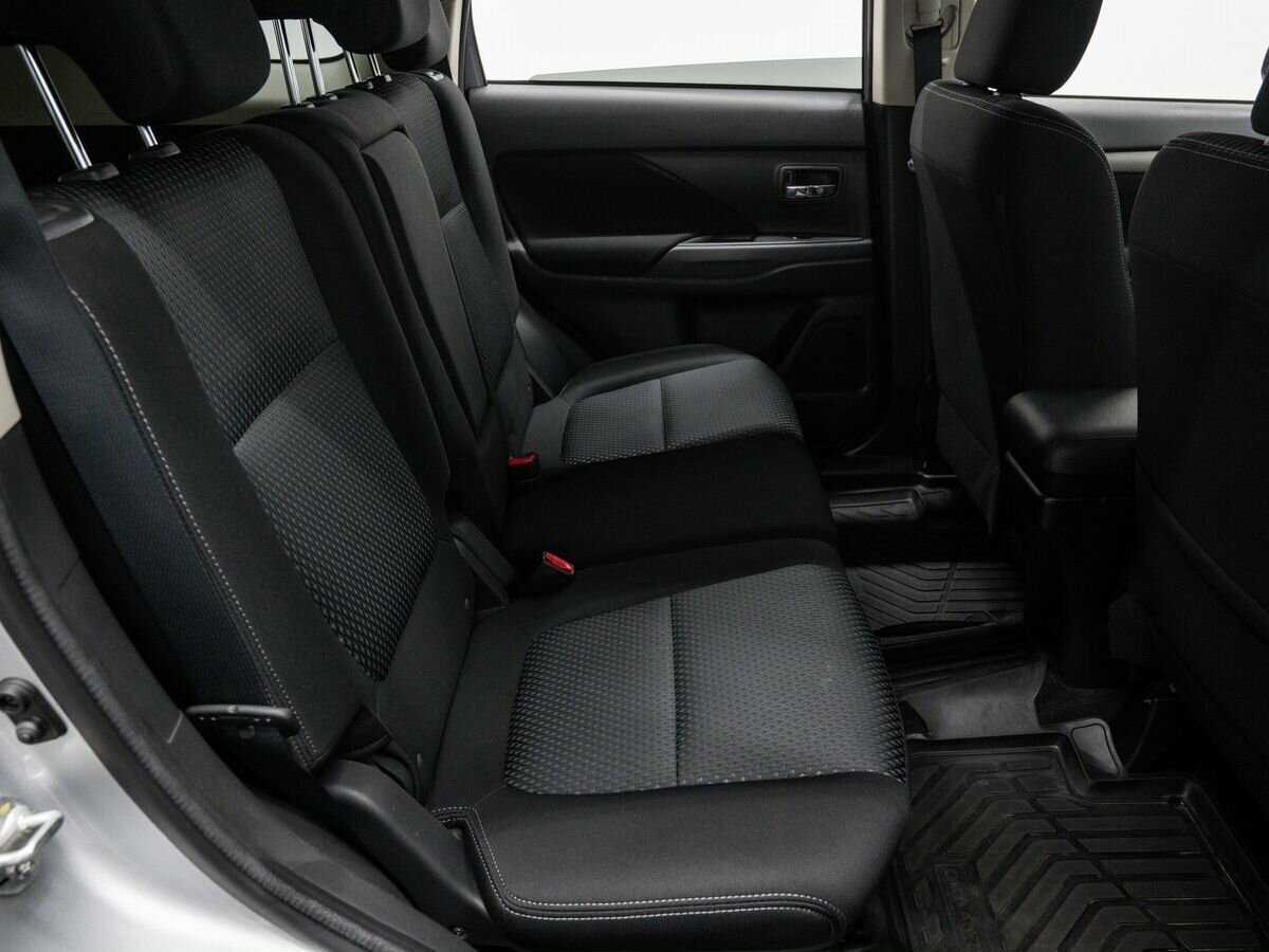 Mitsubishi Outlander, 2018 - Фото №9
