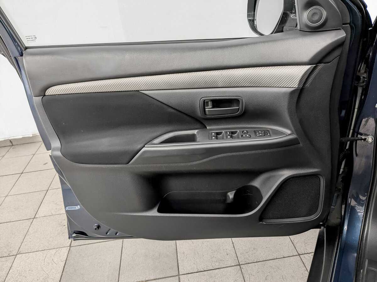 Mitsubishi Outlander, 2017 - Фото №18