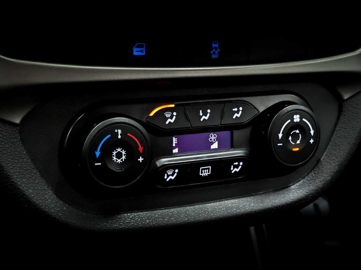 Lada (ВАЗ) Vesta SW Cross, 2019 - Фото №22