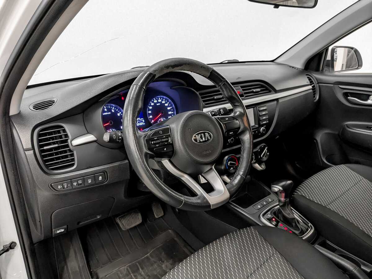 Kia Rio X-Line, 2020 - Фото №14