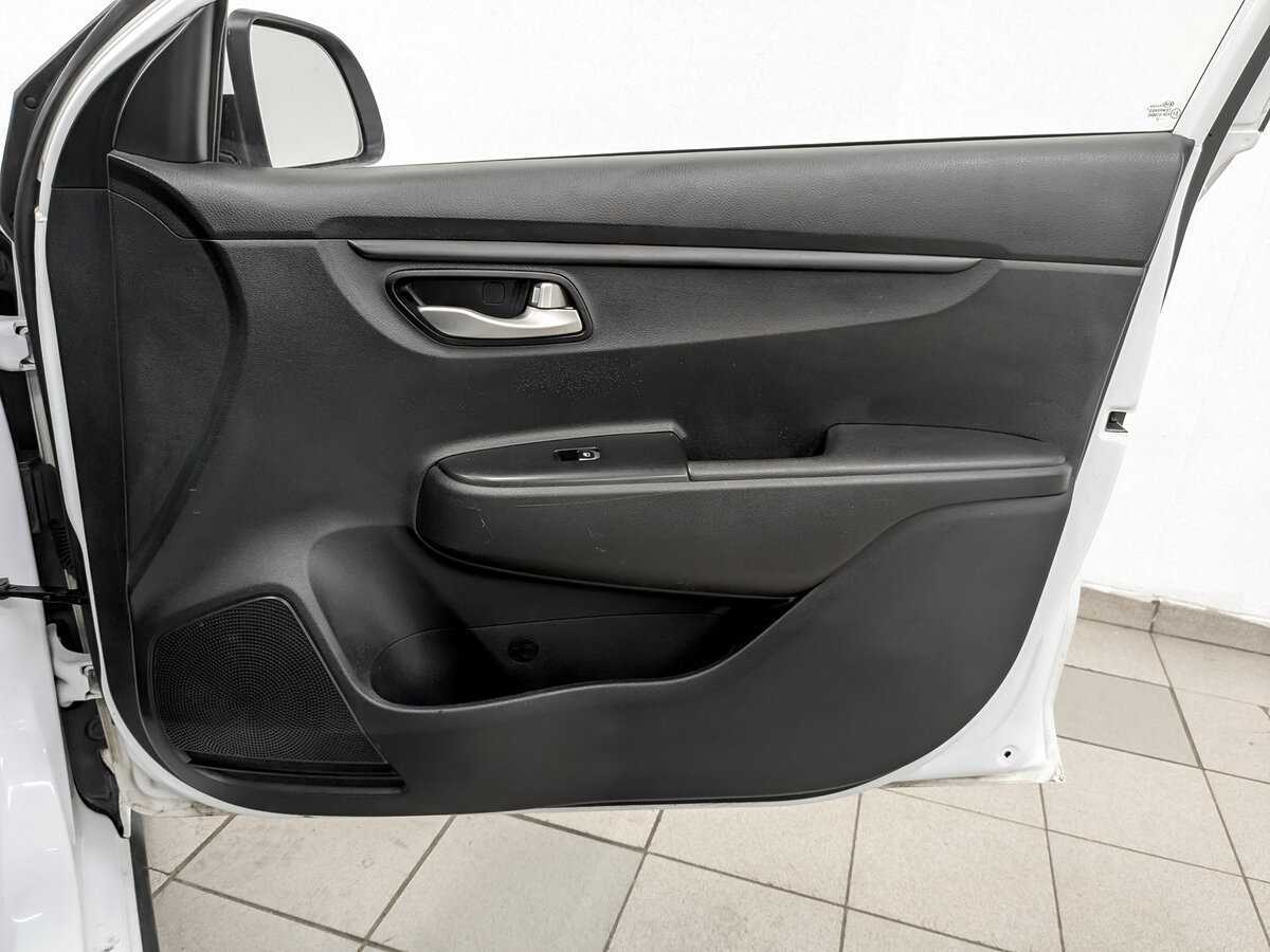 Kia Rio X-Line, 2020 - Фото №21