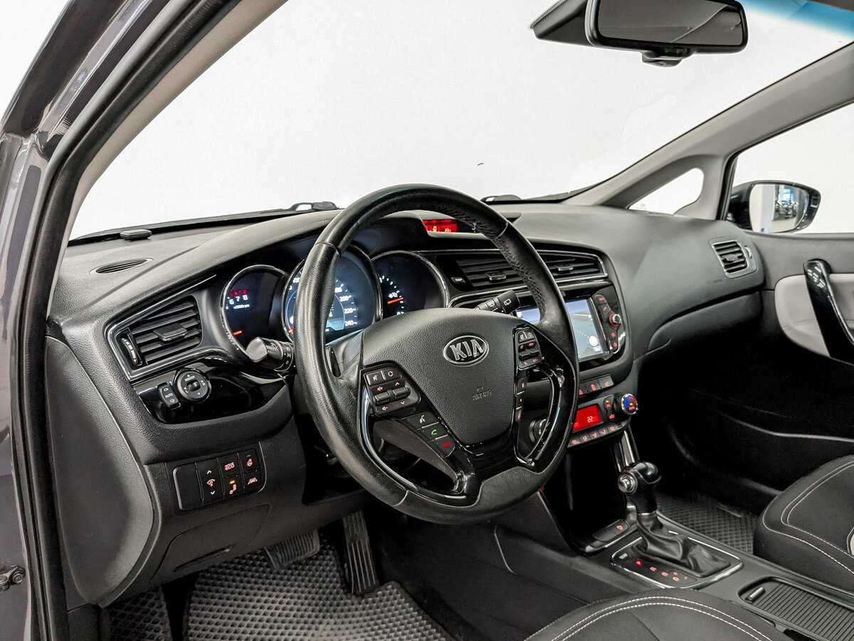 Kia Ceed, 2018 - Фото №15