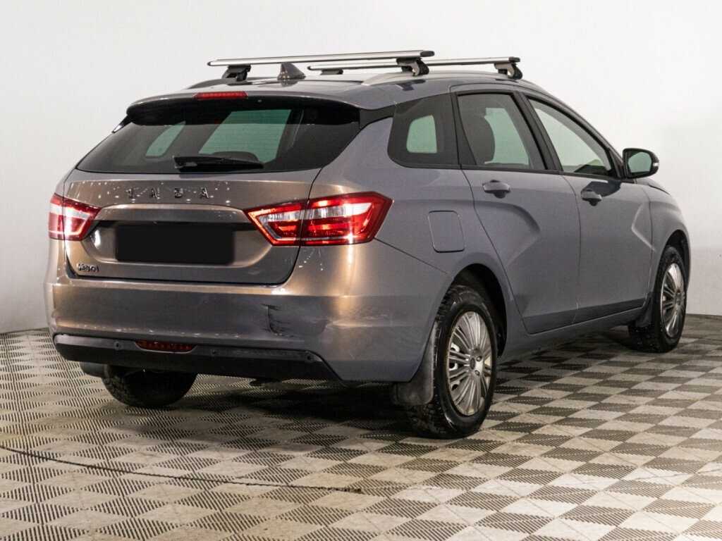 Lada (ВАЗ) Vesta SW, 2018 - Фото №4