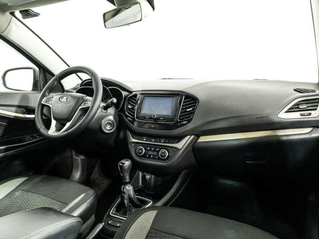 Lada (ВАЗ) Vesta SW, 2018 - Фото №8