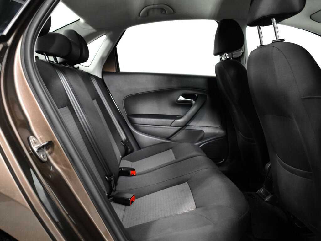 Volkswagen Polo, 2015 - Фото №9