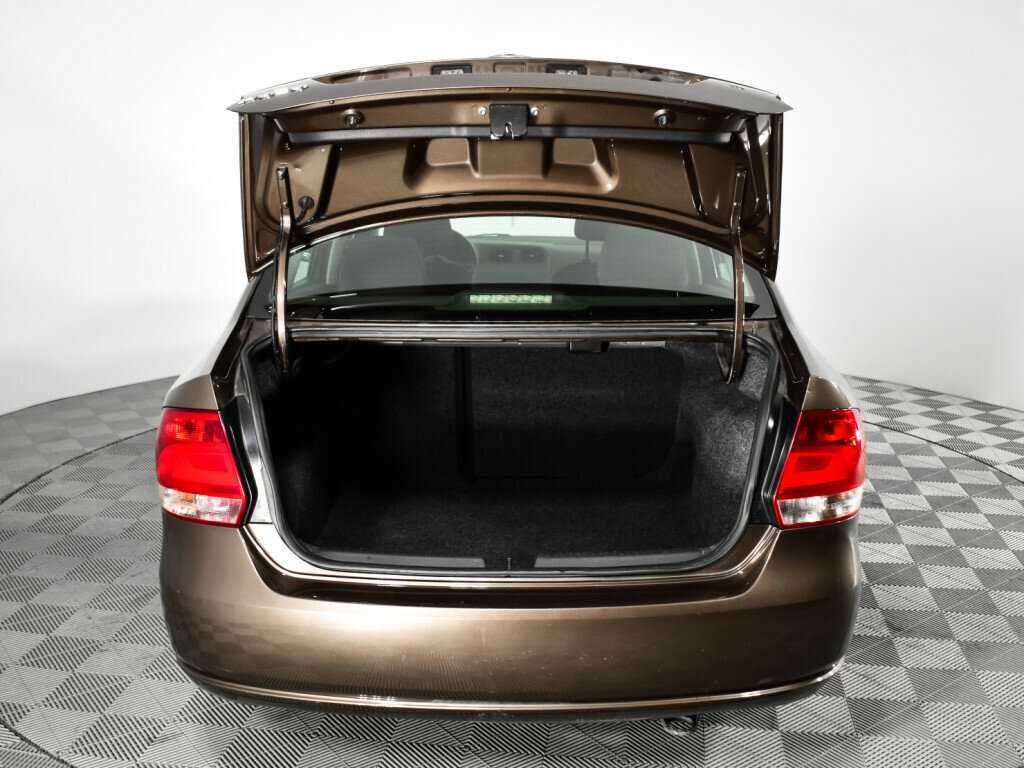 Volkswagen Polo, 2015 - Фото №13