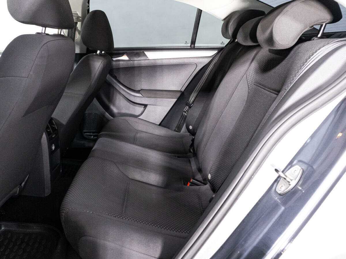 Volkswagen Jetta, 2012 - Фото №9