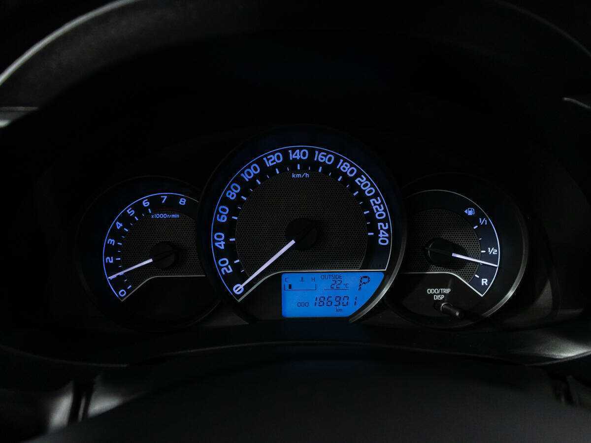 Toyota Corolla, 2013 - Фото №11