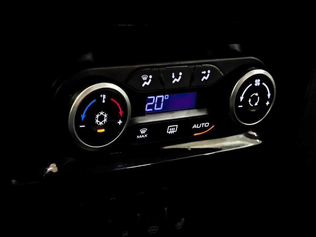 Lada (ВАЗ) XRAY Cross, 2022 - Фото №22