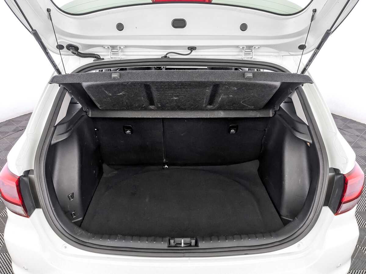 Kia Rio X-Line, 2019 - Фото №9