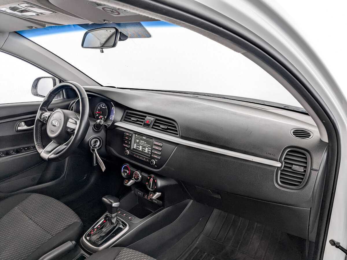 Kia Rio X-Line, 2019 - Фото №10