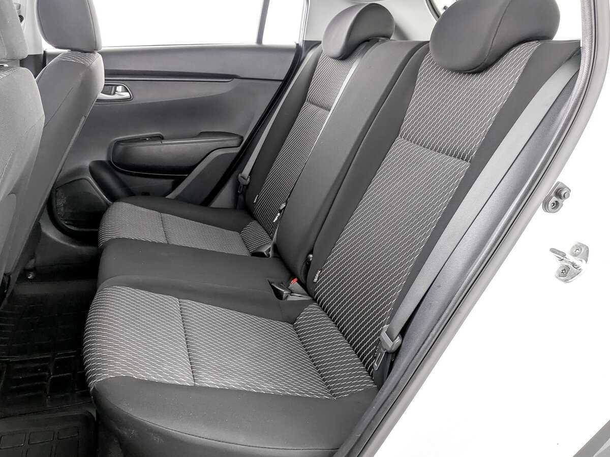 Kia Rio X-Line, 2019 - Фото №11