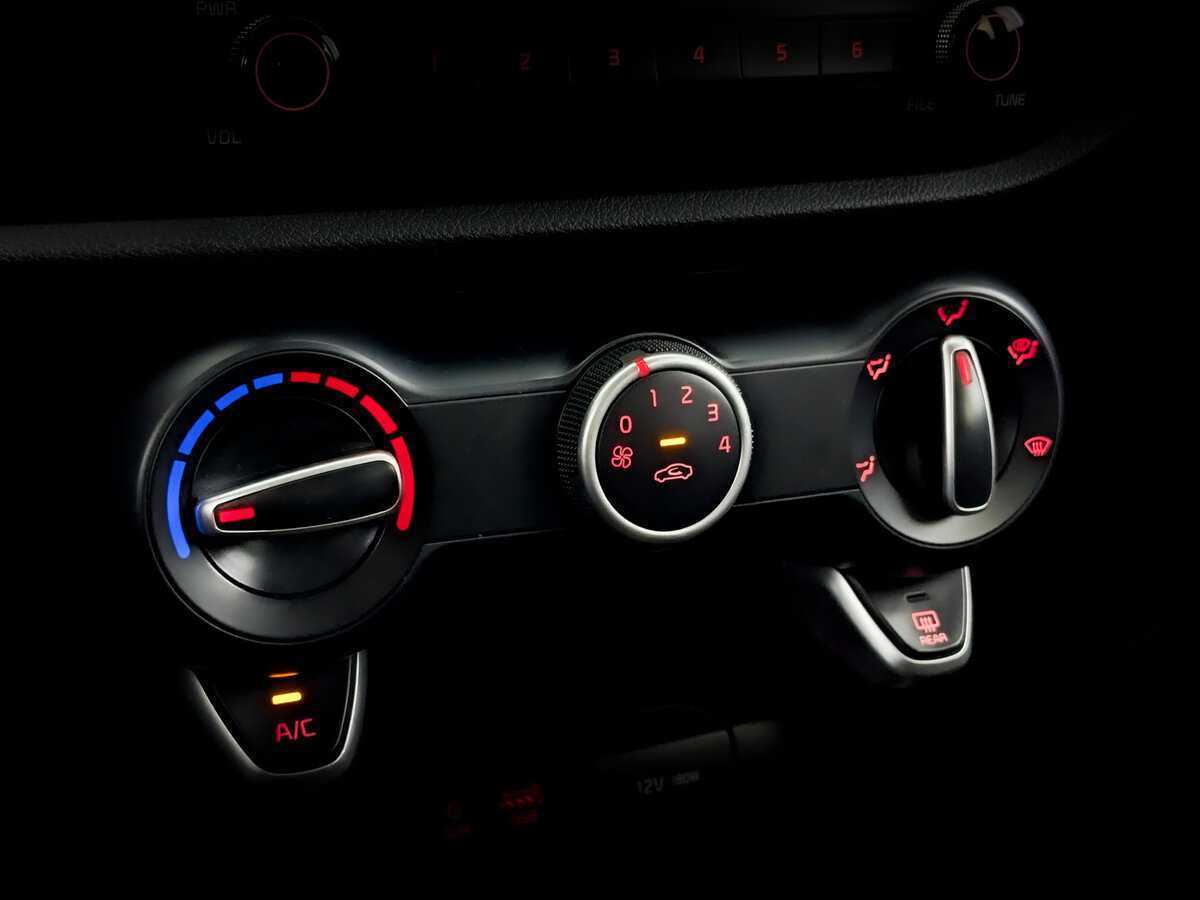 Kia Rio X-Line, 2019 - Фото №24