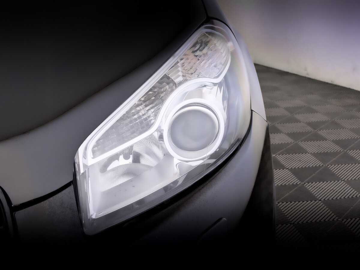 Nissan Qashqai, 2012 - Фото №16