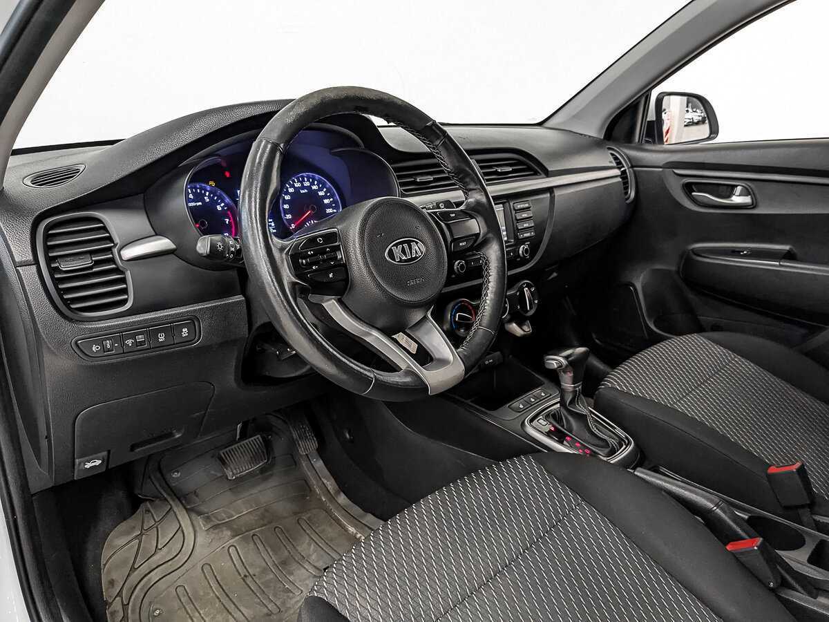 Kia Rio X-Line, 2020 - Фото №13