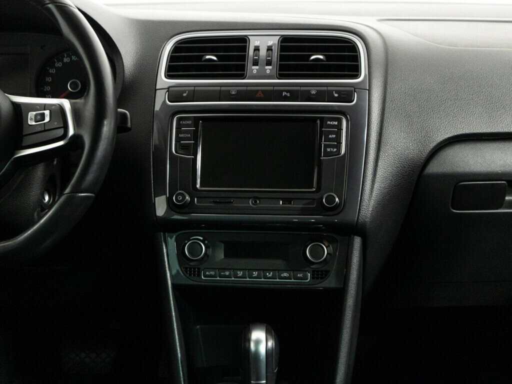 Volkswagen Polo, 2018 - Фото №13