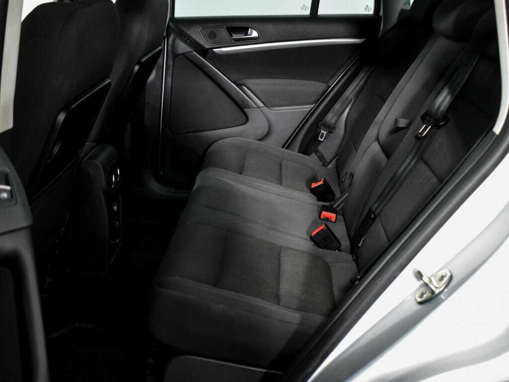 Volkswagen Tiguan, 2012 - Фото №11