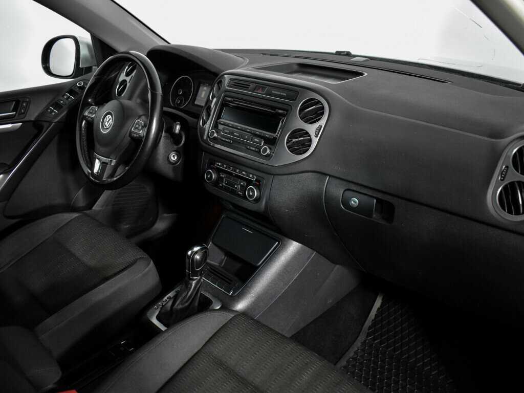 Volkswagen Tiguan, 2012 - Фото №12