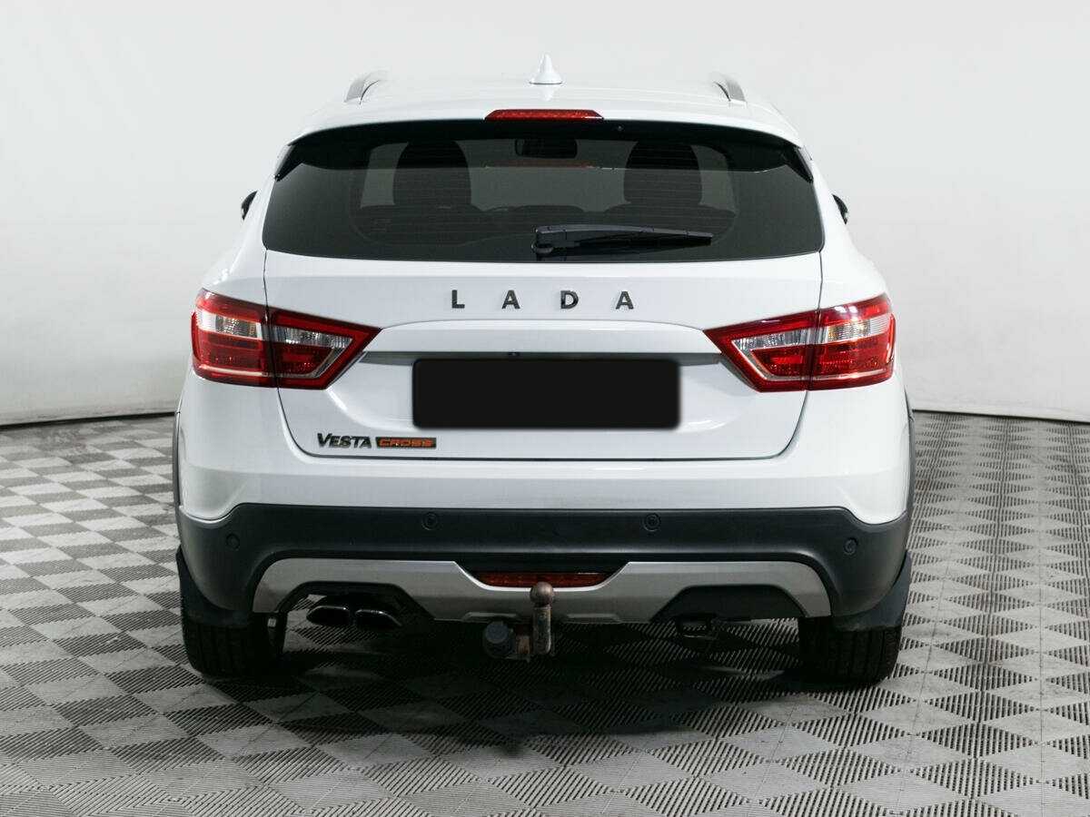 Lada (ВАЗ) Vesta SW, 2018 - Фото №4